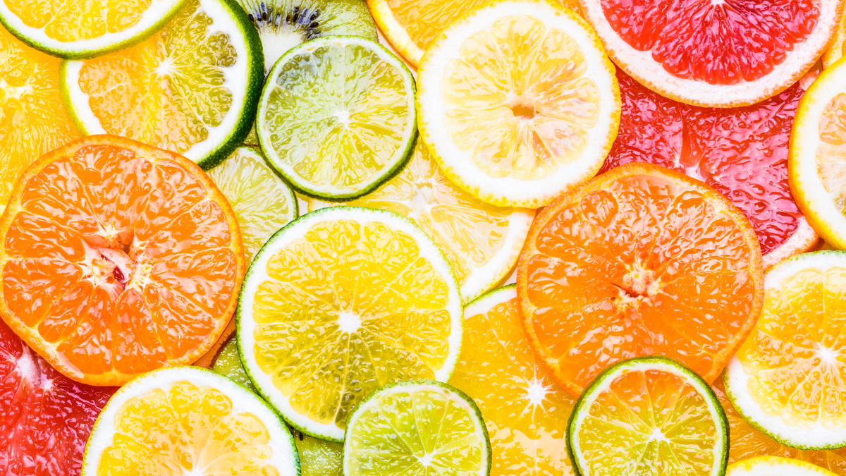 Rodelas de laranja, de toranja e de limão ricas em vitamina C
