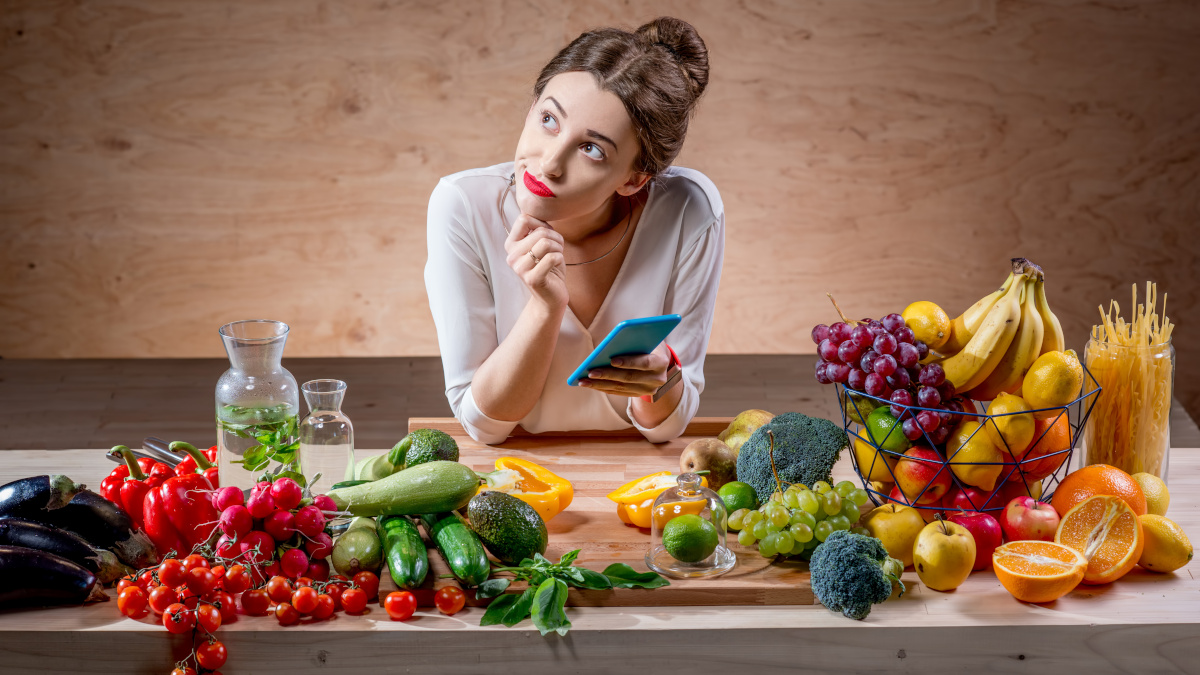 Vrouw die calorieën telt 